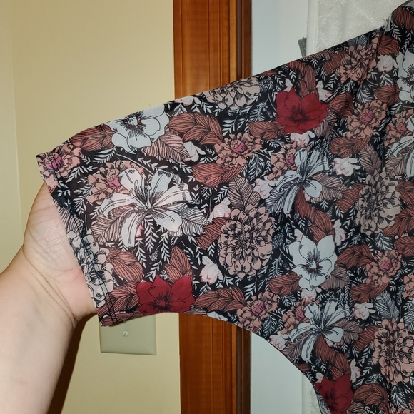 2x Maurice's Floral Semi-sheer 3/4 Sleeve Top Blouse - Picture 4 of 7